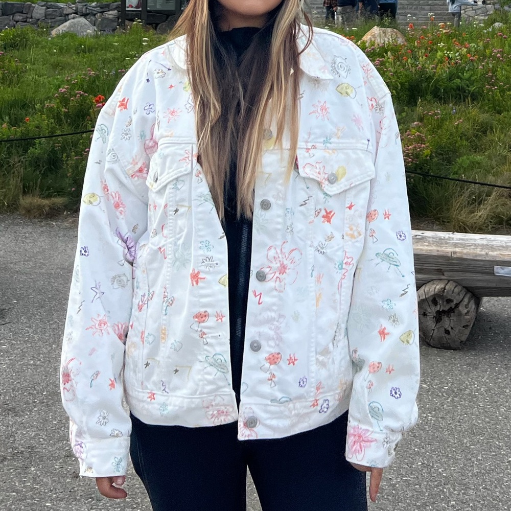 Levi's White Denim Jacket with Multicolor Floral Accents